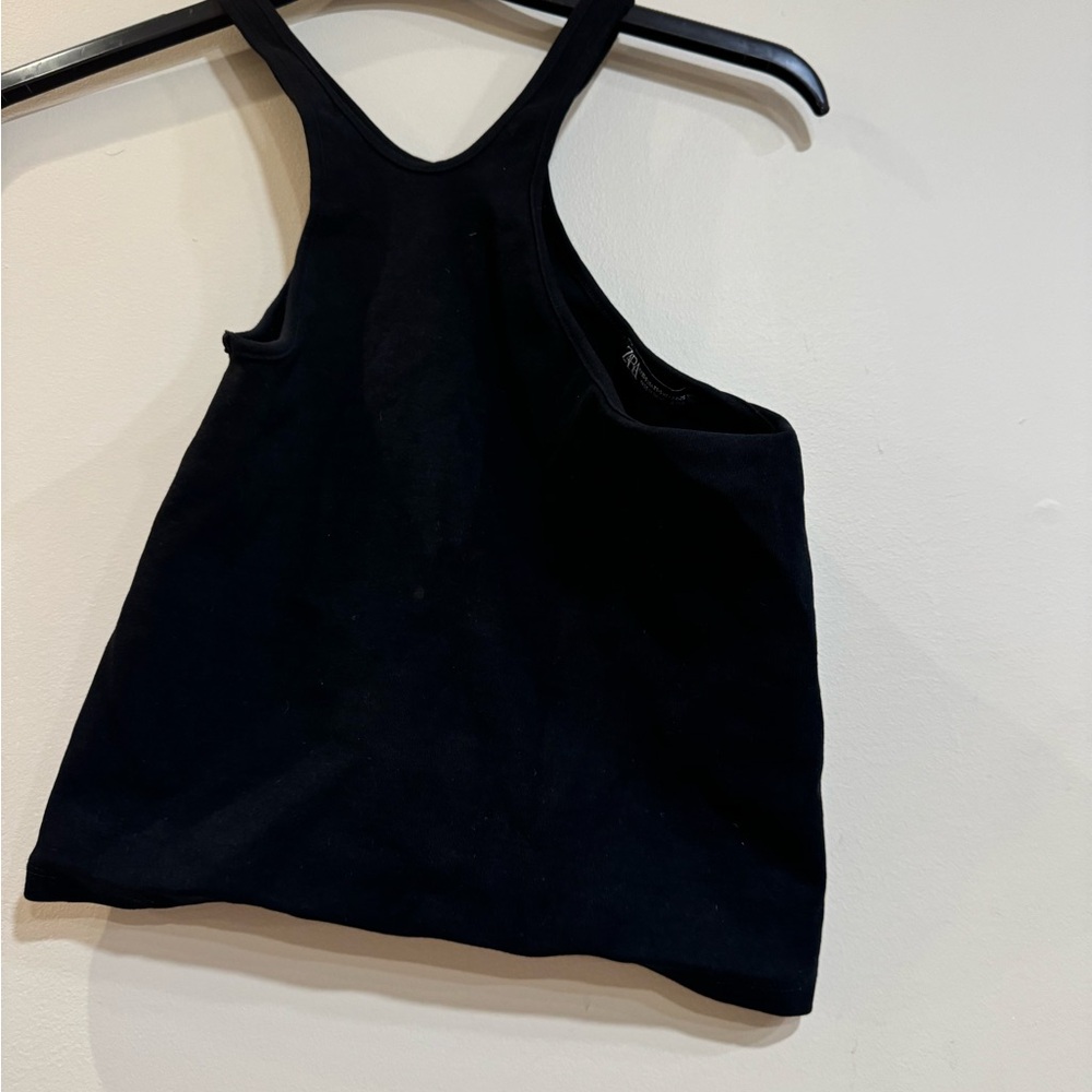 3/25 🔵2 Zara crop tops. Size S.